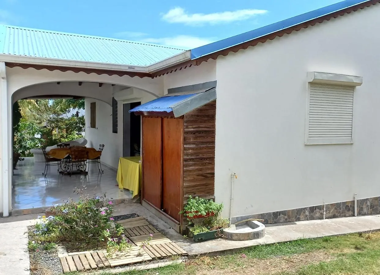 Homestay Villa Klendenden Saint-Francois